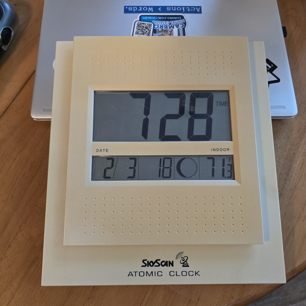 Sky Zone 86715 Atomic Clock